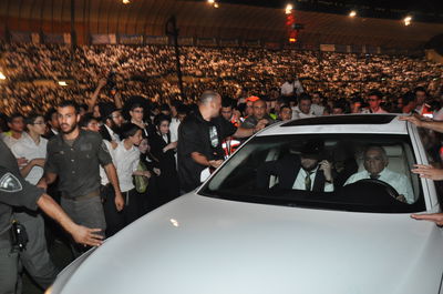 רכבו של הרב עובדיה