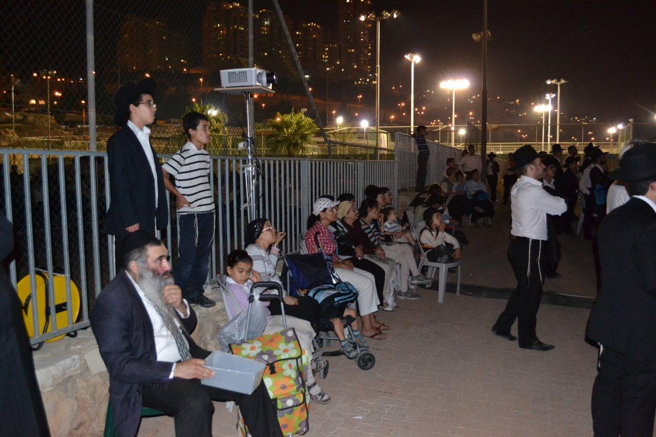 מעמד הרבבות במעמד סיום הש"ס באצטדיון טדי • גלרית ענק