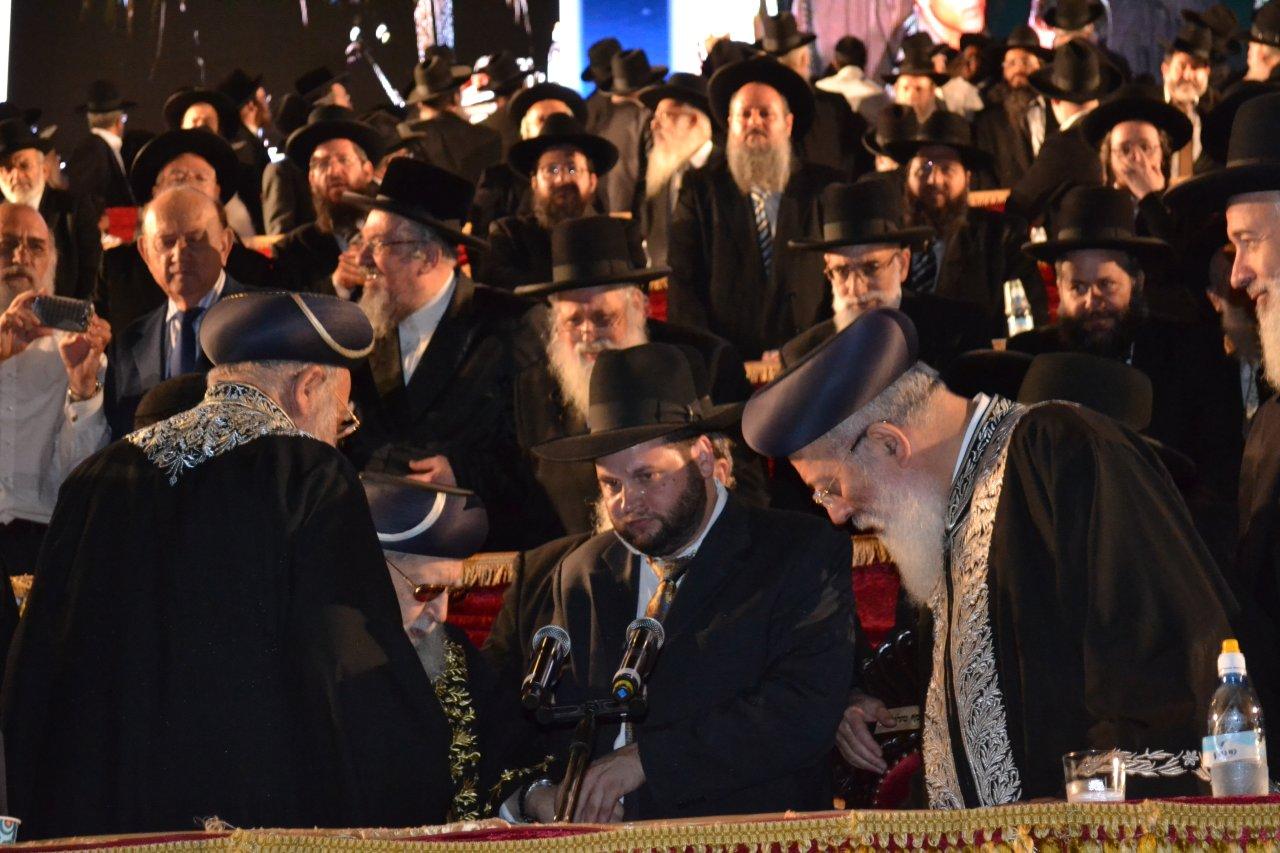 מעמד הרבבות במעמד סיום הש"ס באצטדיון טדי • גלרית ענק