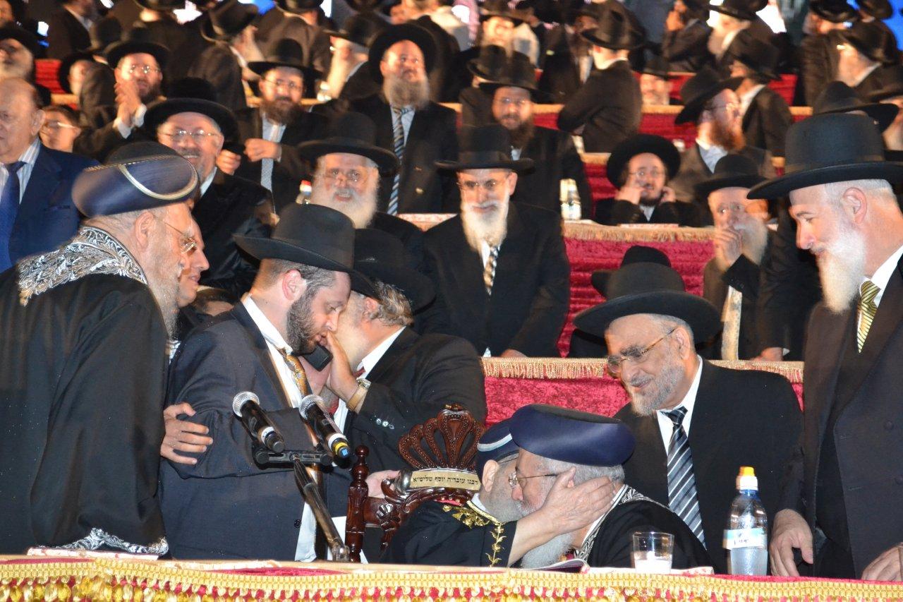 מעמד הרבבות במעמד סיום הש"ס באצטדיון טדי • גלרית ענק