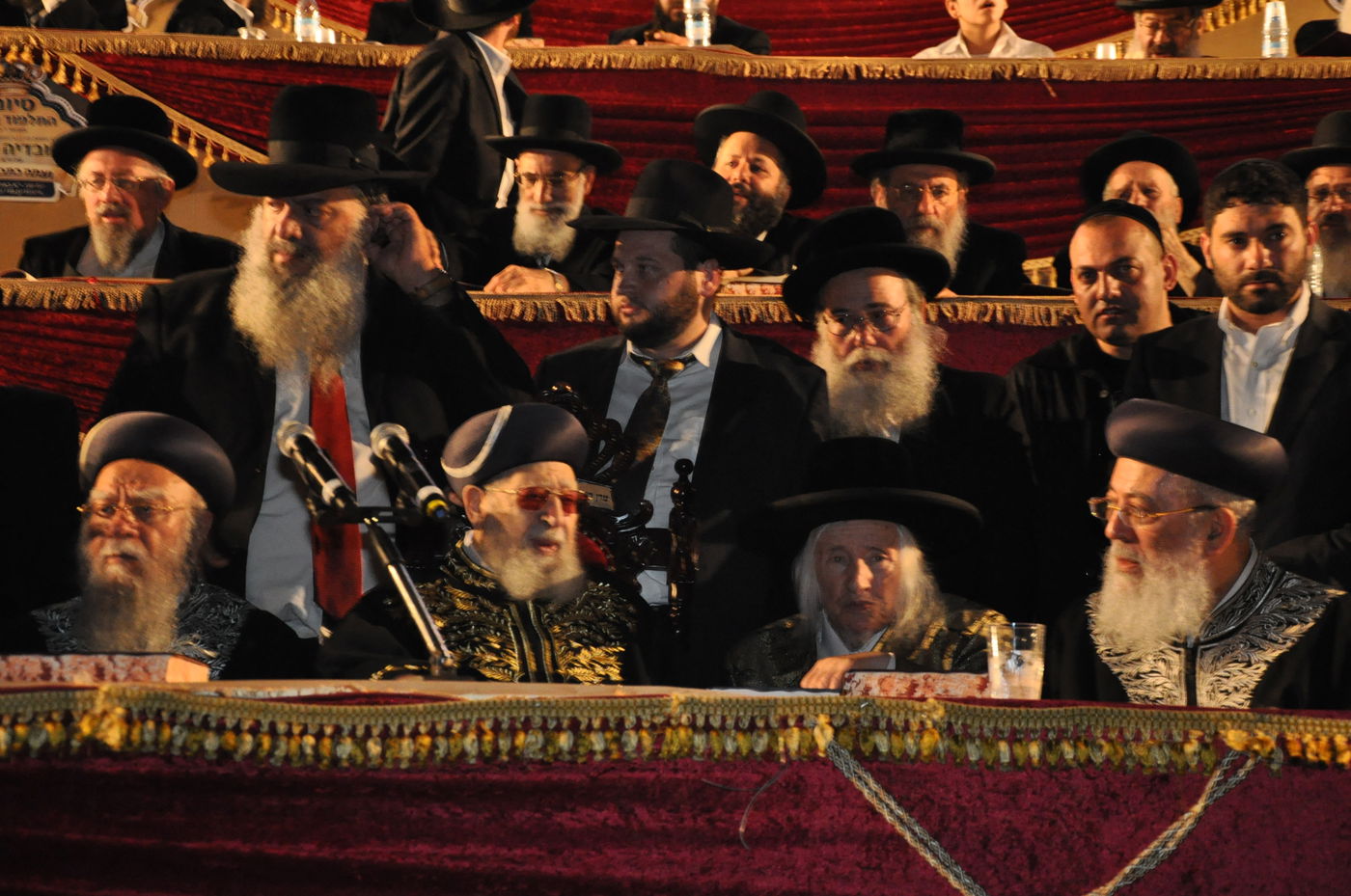 מעמד הרבבות במעמד סיום הש"ס באצטדיון טדי • גלרית ענק