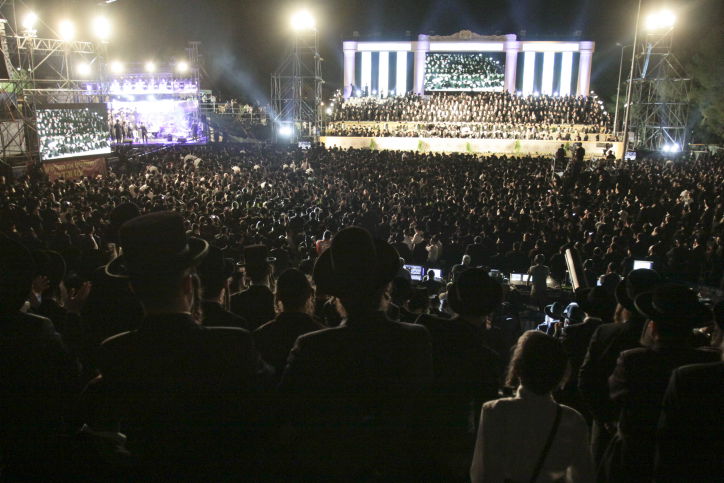 וּתְנוּ כָבוד לַתּורָה • אלפי בני תורה בסיום הש"ס המרכזי