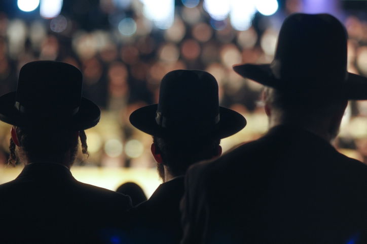 וּתְנוּ כָבוד לַתּורָה • אלפי בני תורה בסיום הש"ס המרכזי