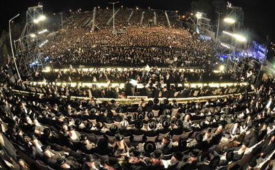 האלפים במעמד