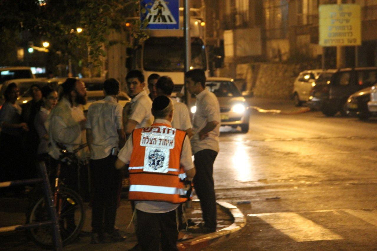 נער בן 16 נפגע באורח קשה, מצוד אחר נהג הרכב שנמלט