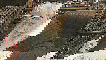 הרב עובדיה: "שמחה וששון ליהודים, יש לנו 'עוז והדר'"