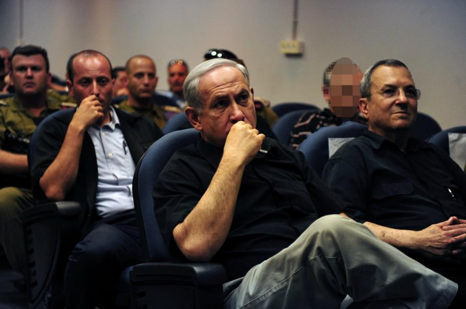 תיעוד: ראש הממשלה נתניהו ושר הביטחון ברק סיירו בזירת האירוע