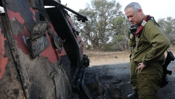 הרמטכ"ל בוחן את הנגמ"ש המצרי, הבוקר