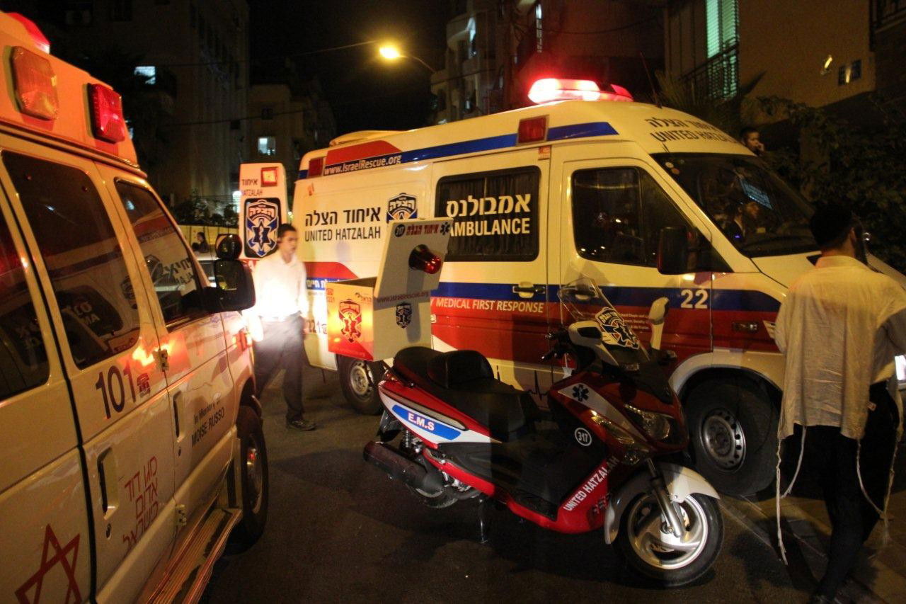 בני-ברק: נפל מגובה 4 קומות ונפצע באורח קשה