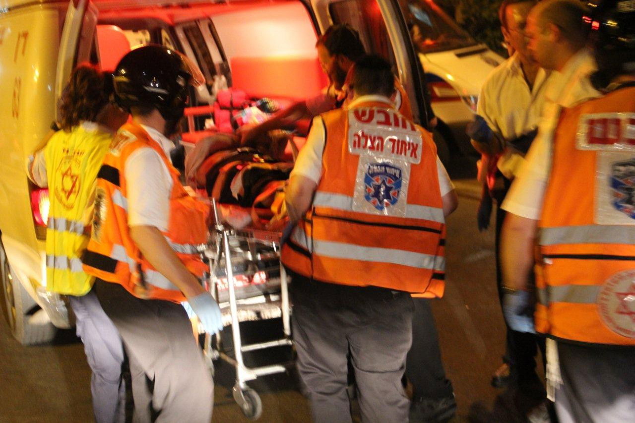 בני-ברק: נפל מגובה 4 קומות ונפצע באורח קשה
