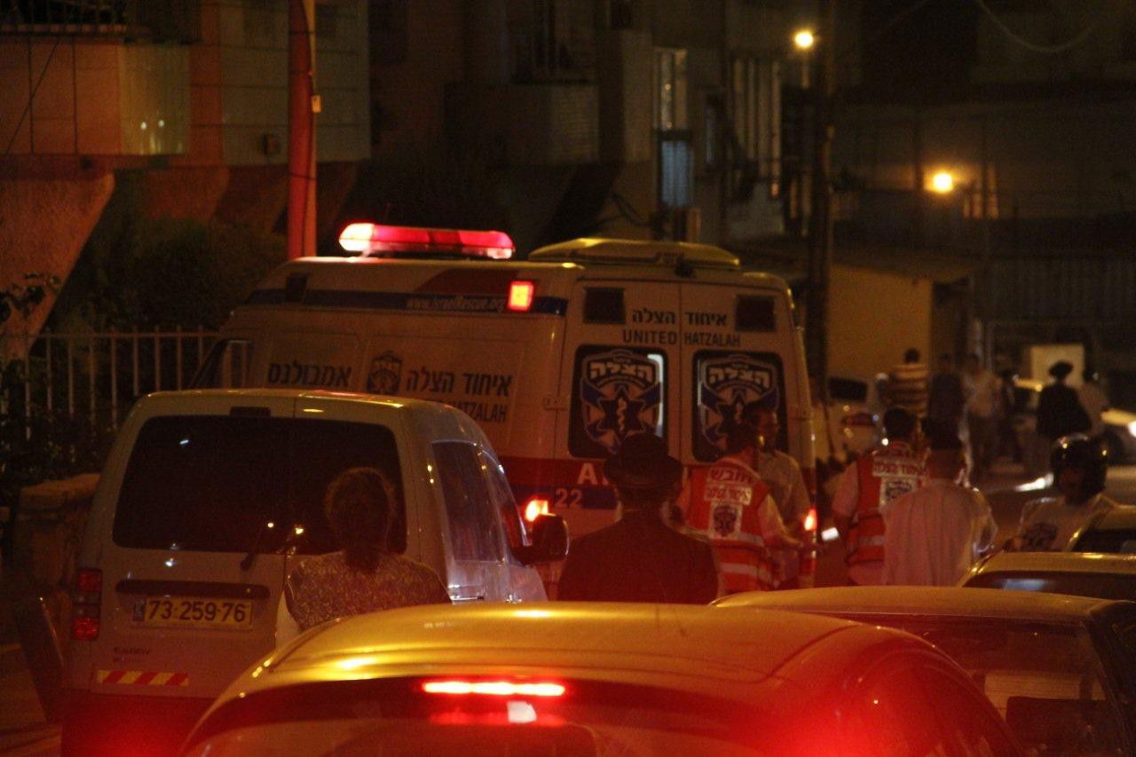 בני-ברק: נפל מגובה 4 קומות ונפצע באורח קשה