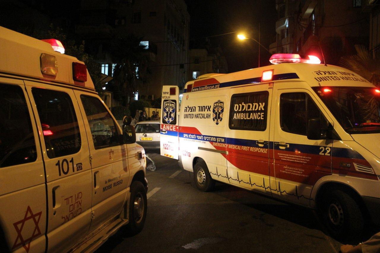 בני-ברק: נפל מגובה 4 קומות ונפצע באורח קשה