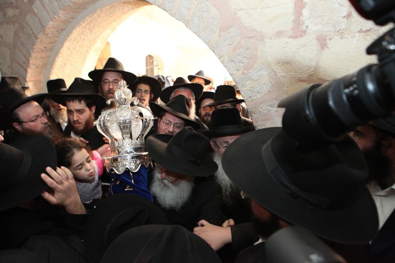 מעל רבבה חגגו בירושלים עם ספר-התורה לילדי ישראל