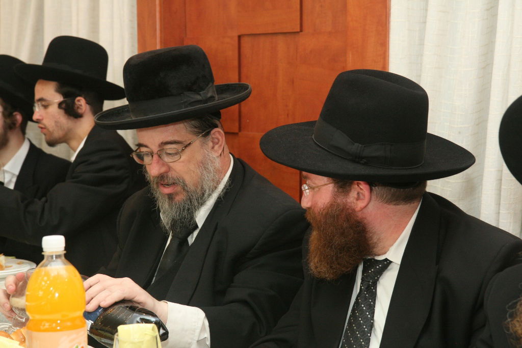 חתונת נכדת רבי ניסים קרליץ: גלריית ענק