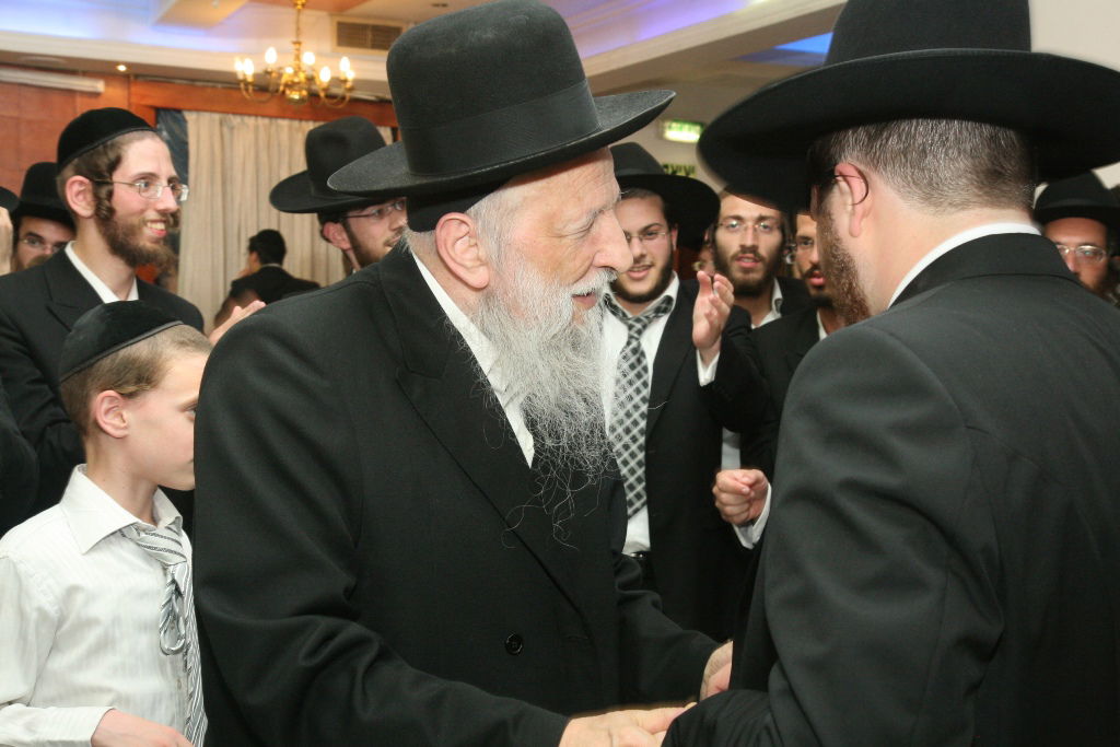 חתונת נכדת רבי ניסים קרליץ: גלריית ענק