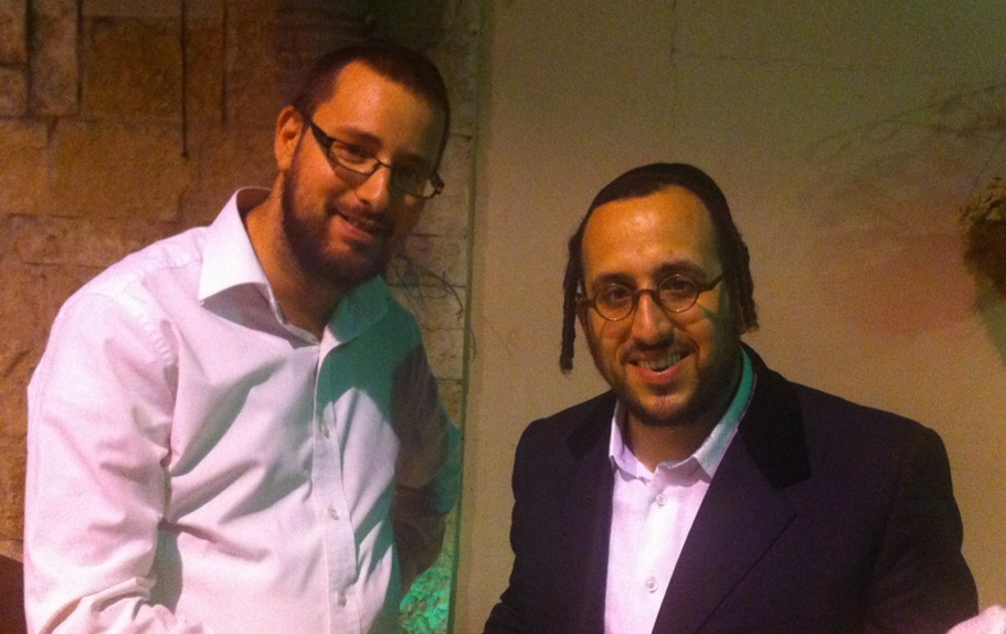 ליפא במהלך הראיון