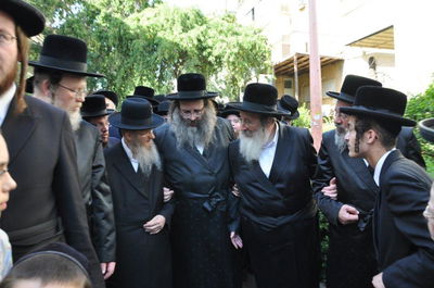 תיעוד מיוחד: הלווית הרבנית מספינקא