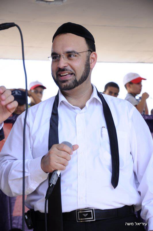 רדיו 'קול ברמה' ביום שידורים מהחוף הנפרד בבת-ים