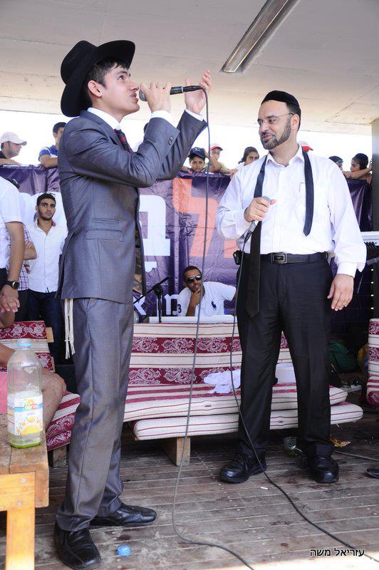 רדיו 'קול ברמה' ביום שידורים מהחוף הנפרד בבת-ים