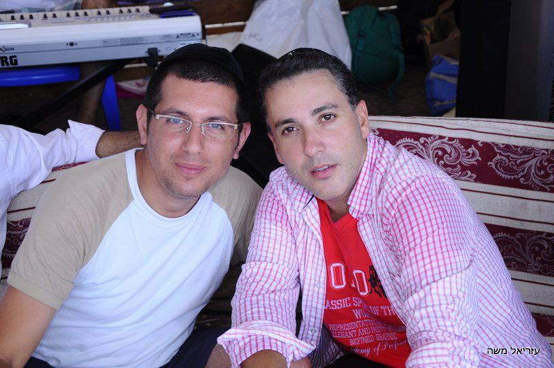 רדיו 'קול ברמה' ביום שידורים מהחוף הנפרד בבת-ים