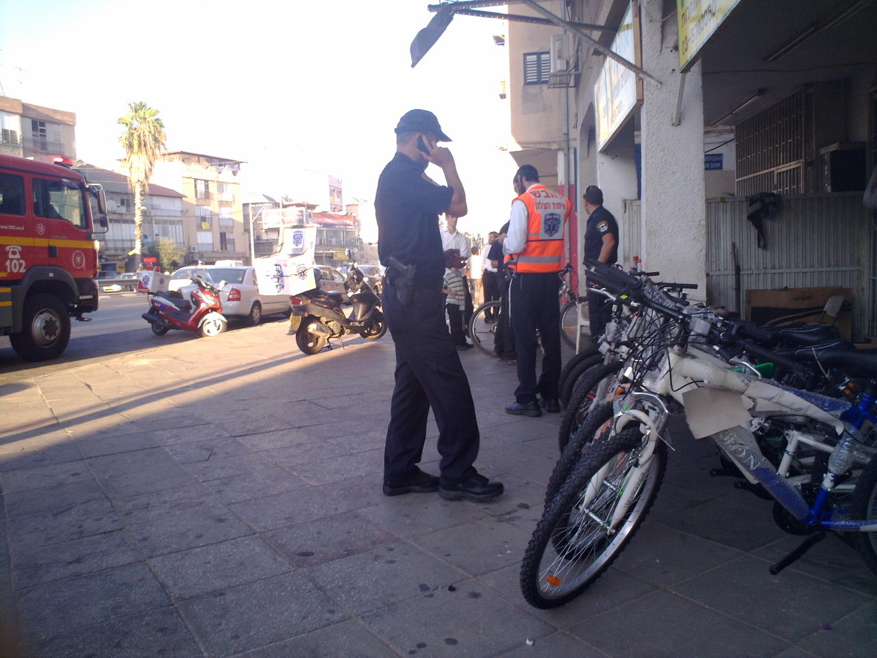 בני-ברק: בקבוק תבערה הושלך על חנות אופניים