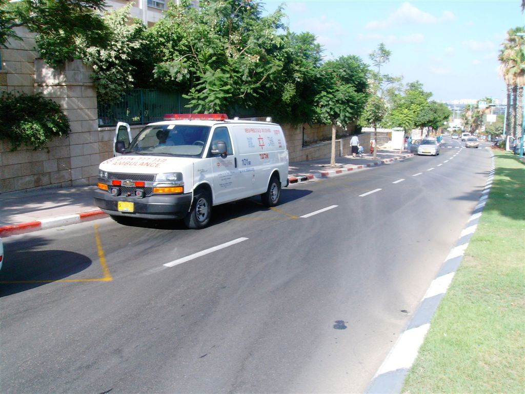 נס באלעד: אם ובתה הפעוטה נפצעו בתאונה