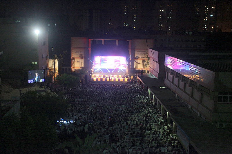 עזר כנגדם: נשות מנהיגי הדור נחשפות לראשונה