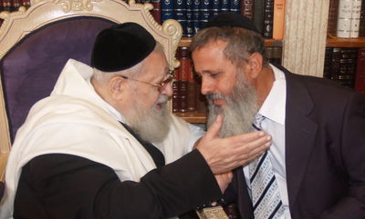 ר' דוד פרץ ז"ל עם יבל"א הגר"ע יוסף