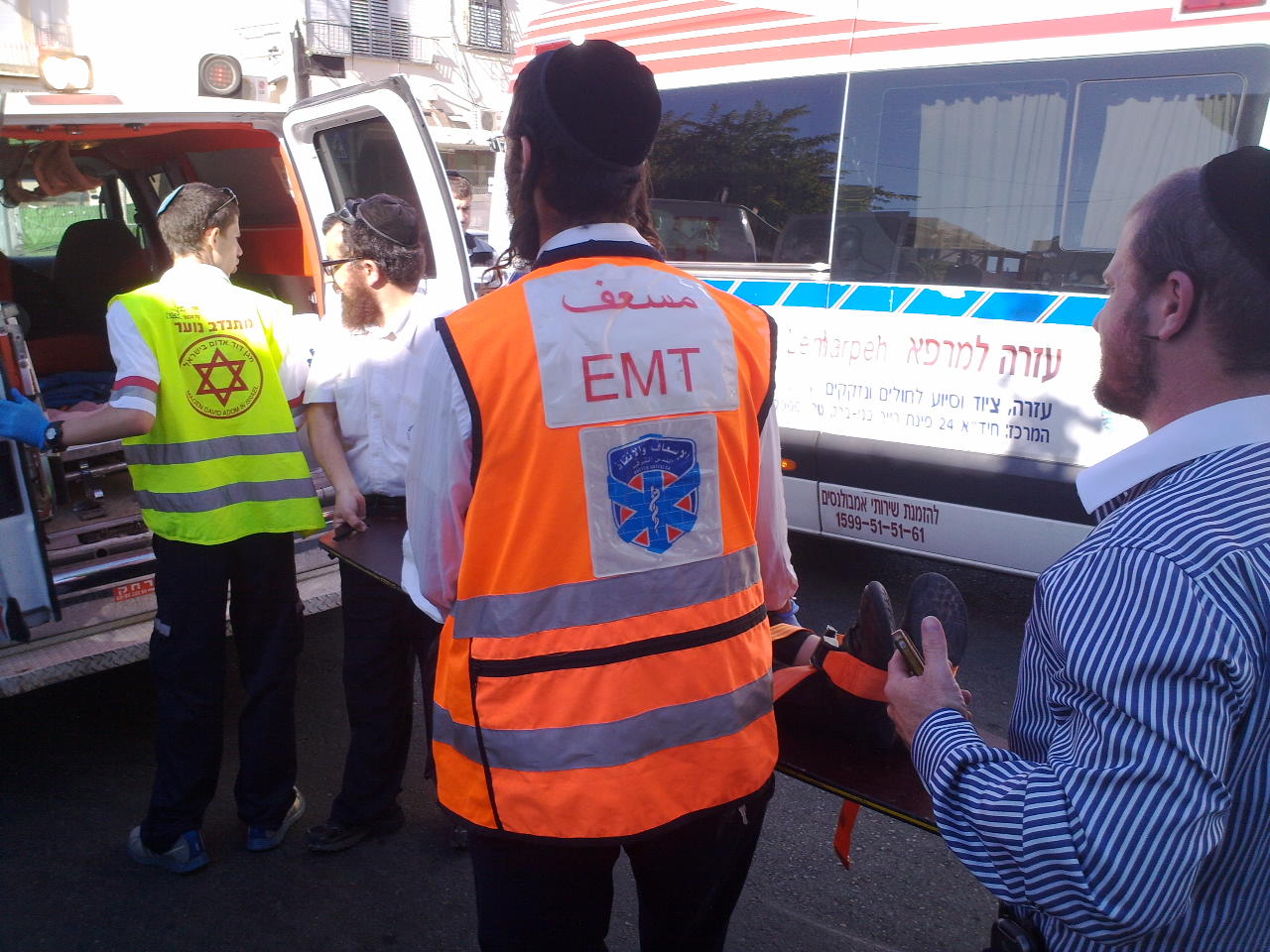 בני-ברק: רוכב אופנוע פגע בילד - ונמלט