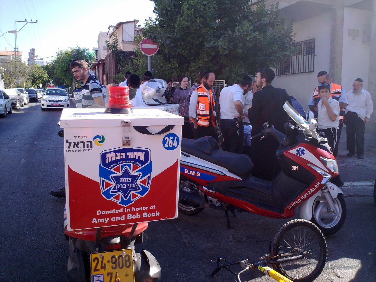 בני-ברק: רוכב אופנוע פגע בילד - ונמלט