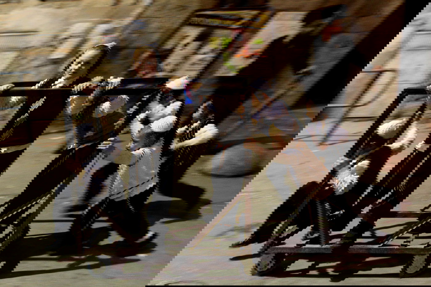 תיעוד מיוחד: החתונה ב'תולדות אברהם יצחק'