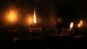 באזכרה לאביו: איבד ההכרה ומת