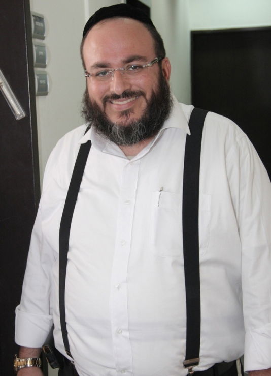 רובינשטיין מפתיע בעוגה, מימון מתחדש בשלייקס