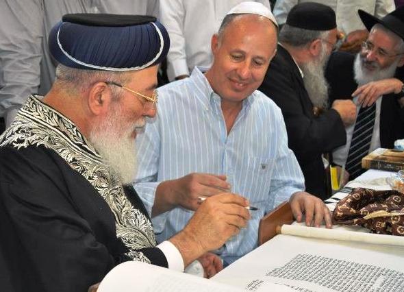 רובינשטיין מפתיע בעוגה, מימון מתחדש בשלייקס