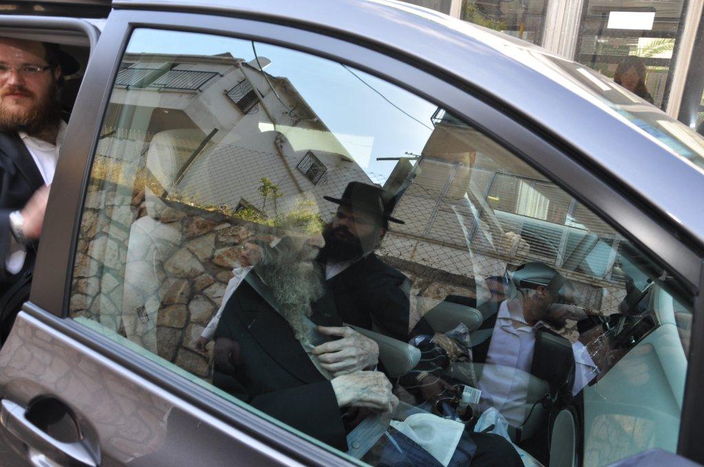 התרגשות בצרפת: הרב שטיינמן יצא למסע חיזוק