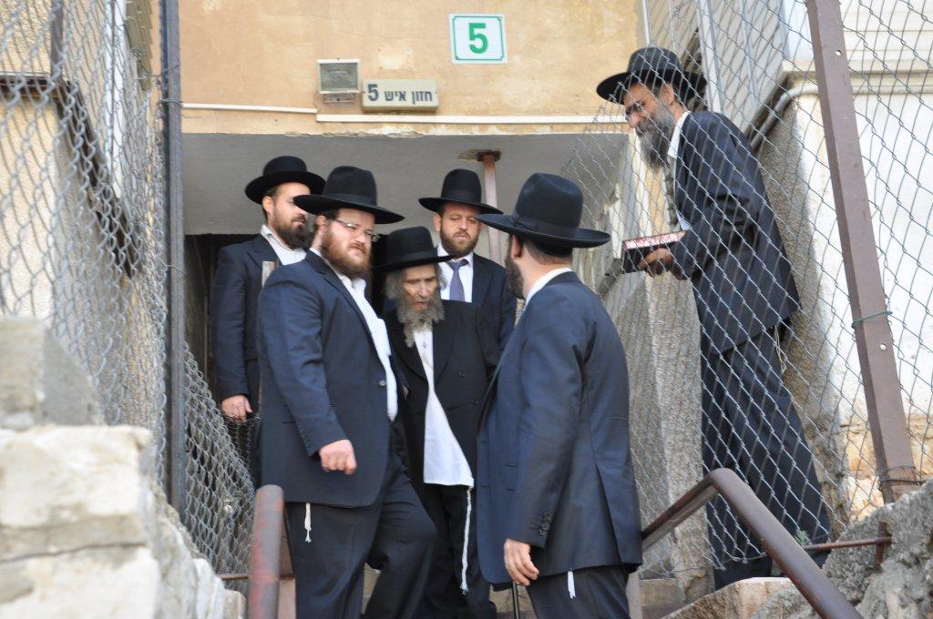 התרגשות בצרפת: הרב שטיינמן יצא למסע חיזוק