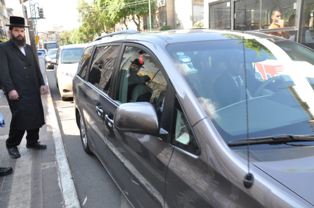 התרגשות בצרפת: הרב שטיינמן יצא למסע חיזוק