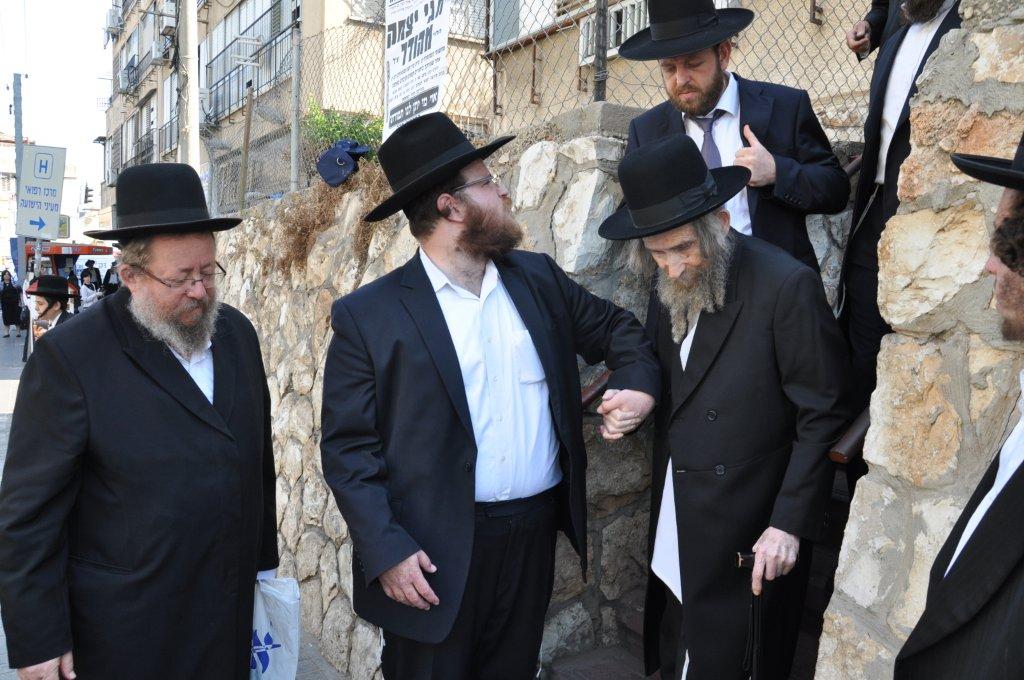 התרגשות בצרפת: הרב שטיינמן יצא למסע חיזוק