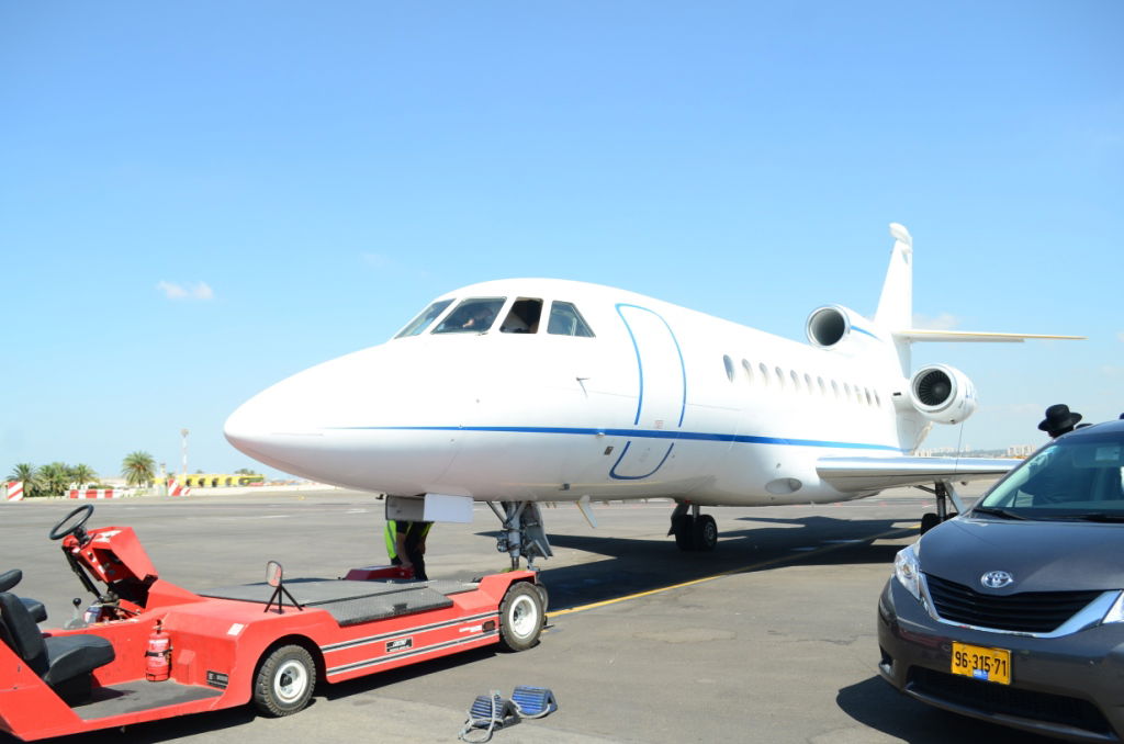 התרגשות בצרפת: הרב שטיינמן יצא למסע חיזוק