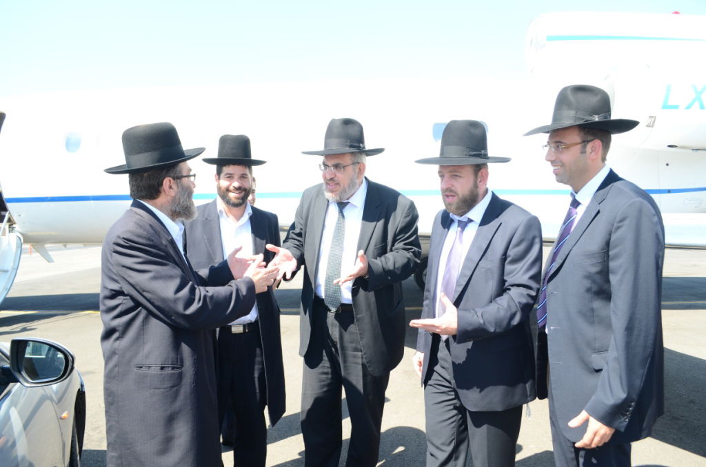 התרגשות בצרפת: הרב שטיינמן יצא למסע חיזוק