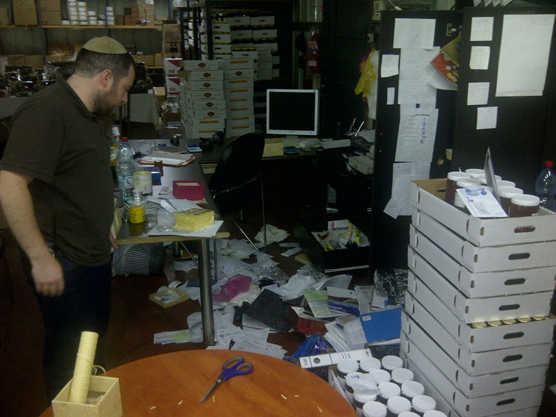 שבועיים לראש-השנה: נמנעה גניבת ענק בכוורת גדולה בכפר-חב"ד