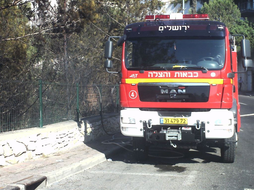 יום לוהט: 3 שריפות ענק בירושלים