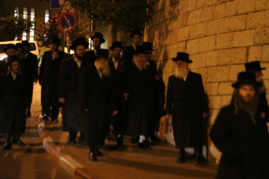 האדמו"ר מבעלזא בברכת השנים אצל האדמו"ר מצאנז