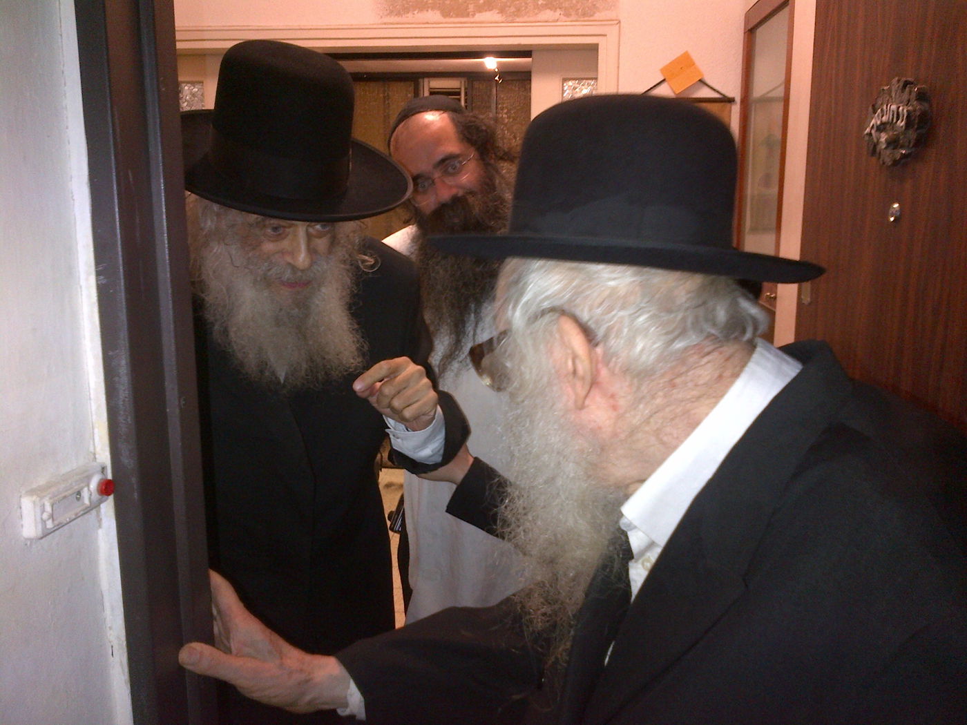 ביקור חולים אצל הגאון רבי אברהם גניחובסקי