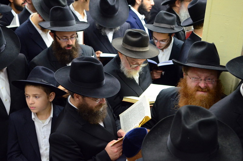 צפו בגלריה: סליחות במרכז חב"ד העולמי - 770