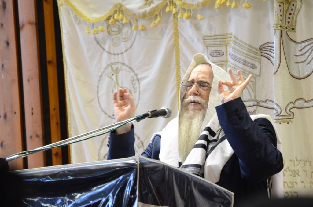 צאנז: אלפים במעמד הסליחות ובדרשת ההתעוררות