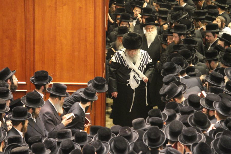 הסליחות הגדולות בתבל: אלפים התפללו בבעלזא