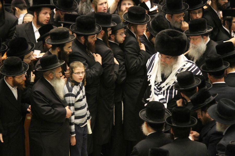 הסליחות הגדולות בתבל: אלפים התפללו בבעלזא