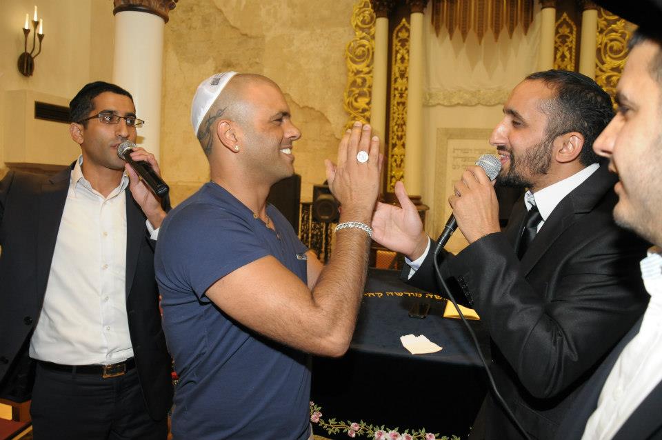 אייל גולן אמר 'סליחות' עם זמרים חרדים