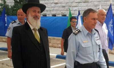 למה לא טובלים בצל בדבש?